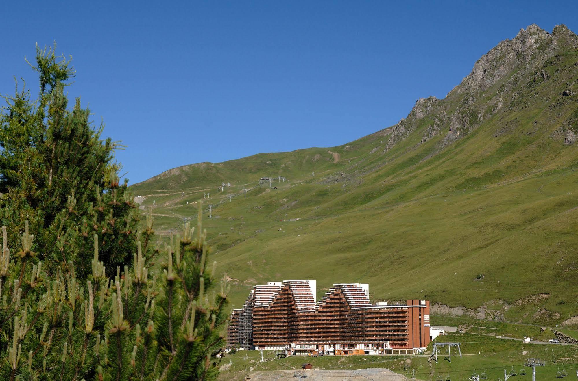 Pierre & Vacances Residence Le Montana La Mongie Exteriör bild